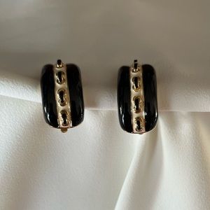 St. John’s Vintage Clip on Earrings